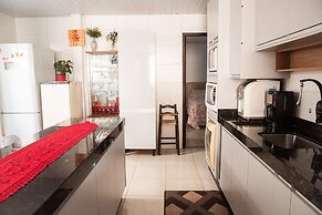 Refúgio na Praia do Campeche com Piscina