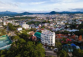 calyssa hotels & village