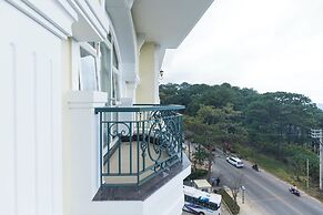 calyssa hotels & village