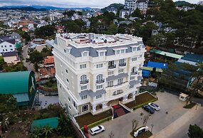 calyssa hotels & village