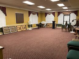 COVERED BRIDGE INN & SUITES