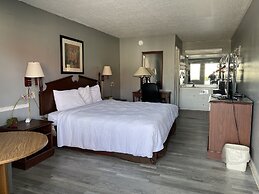 COVERED BRIDGE INN & SUITES