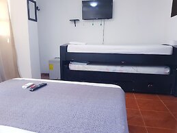 Hotel Media Luna santa marta