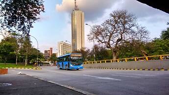 Mom's House Floralia