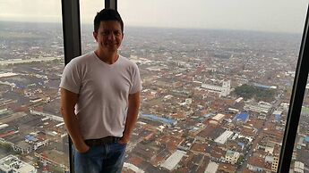 Mom's House Floralia