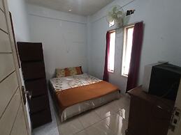 OYO Life 91339 Pondok Kost Aulia Syariah