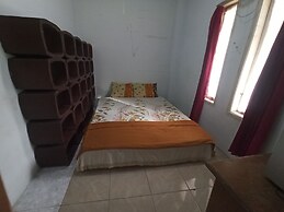 OYO Life 91339 Pondok Kost Aulia Syariah