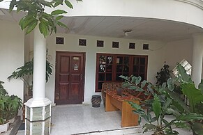 OYO Life 91339 Pondok Kost Aulia Syariah