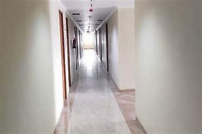 OYO Life 93374 Andira Inn