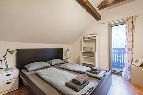 Alpine House Naturalina