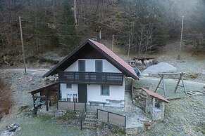 Alpine House Naturalina