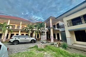 OYO Life 93504 Kost Krisna