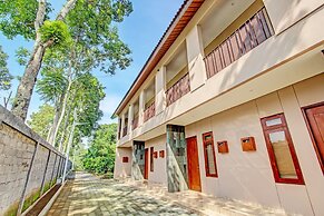 OYO Life 93497 Griya Kost Rr