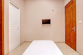 OYO Life 93497 Griya Kost Rr