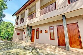 OYO Life 93497 Griya Kost Rr