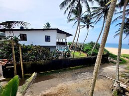 Beach Villa Yin Near Hikkaduwa, With Pool and Cook - Semi-detached Hou