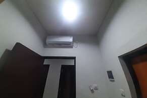 OYO Life 93289 Jelita Residence 2