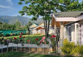 Upani Cottages