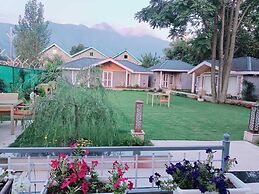 Upani Cottages