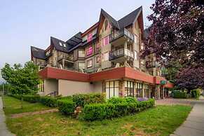 Penthouse Lake Home 3BR Amazing View