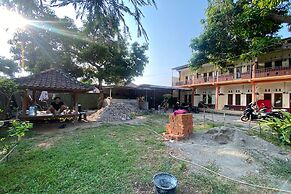 OYO Life 93257 Kos Anugerah