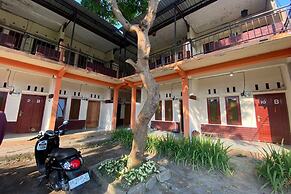 OYO Life 93257 Kos Anugerah