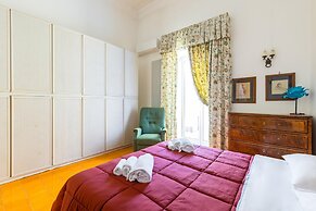 Charming House With Terrace at Historical Center