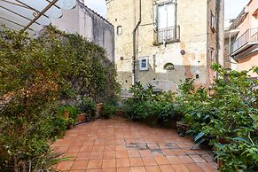 Charming House With Terrace at Historical Center