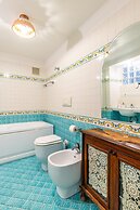 Charming House With Terrace at Historical Center