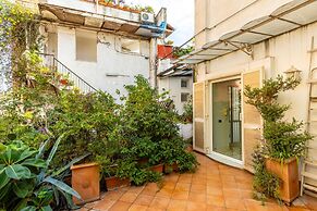 Charming House With Terrace at Historical Center