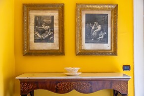 Charming House With Terrace at Historical Center