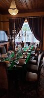 Pheasant Lodge