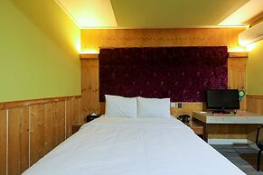 FromH Dorothy Hotel Cheonan