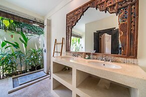 Villa Gembira, Seminyak