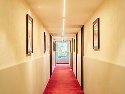 The Manor House Boutique Stays