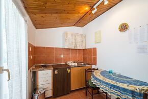 Ivica Studio Apartment