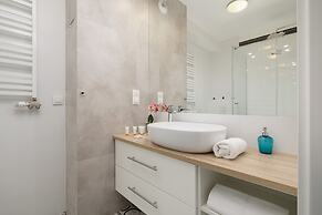 Subtle Grey Apartment by Renters