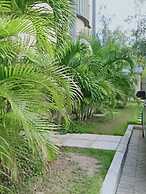 Lux Suites Sunset Holiday Apartments