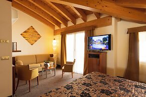 Color Hotel Style, Design & Gourmet