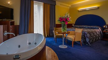 Color Hotel Style, Design & Gourmet