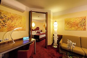 Color Hotel Style, Design & Gourmet
