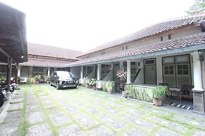OYO Life 93247 Pondok Pariwisata