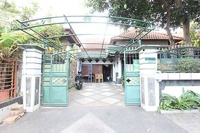 OYO Life 93247 Pondok Pariwisata