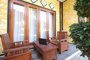 OYO Life 93265 Kos Cendana Seruni Raya