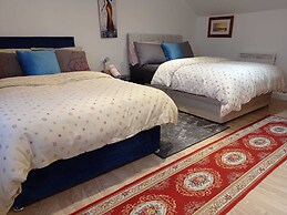 Shepherds Spacious House 4-beds