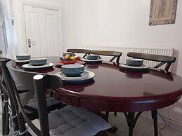 Shepherds Spacious House 4-beds