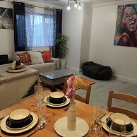 Stunning 2-bed Apartment in London Dagenham
