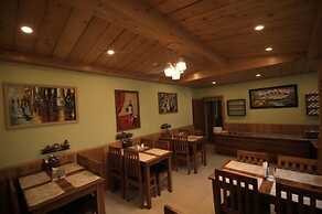 Hotel Polaris Manali