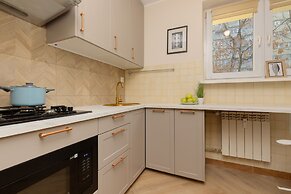 Saska Kępa Apartment by Renters