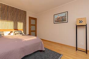 Saska Kępa Apartment by Renters